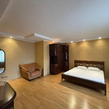 One Bedroom Kreschatik Str 4 Kiev Ngoại thất bức ảnh